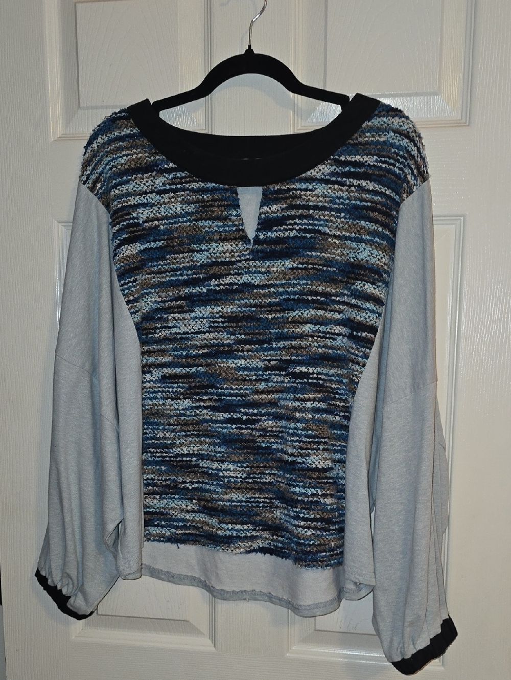 Umgee Black Trim Multi-Blue‎ Knit Pullover